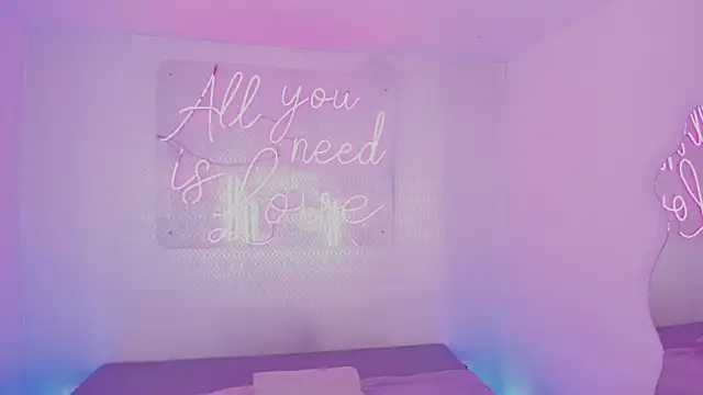 aleksandramiller  online show from 03-31-26, 12:49