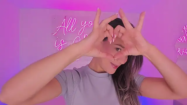 aleksandramiller  online show from 04-21-26, 12:55