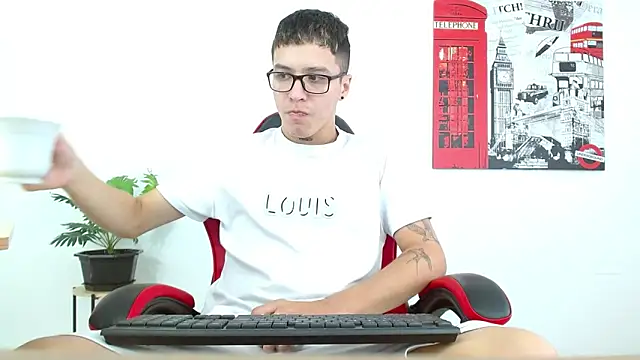 Cumandres18 online show from 09-13-25, 01:55