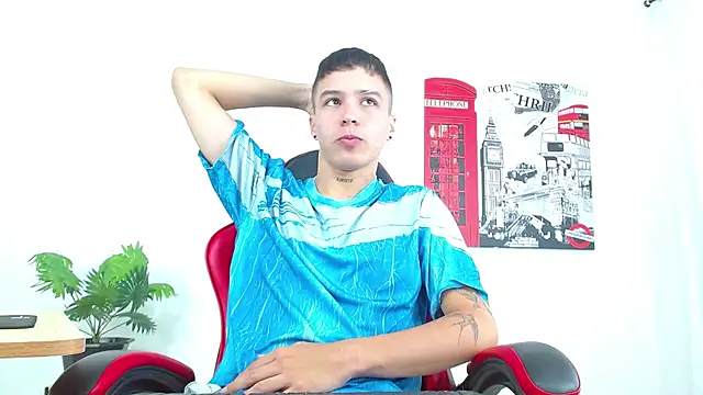 Cumandres18 online show from 09-30-25, 02:00