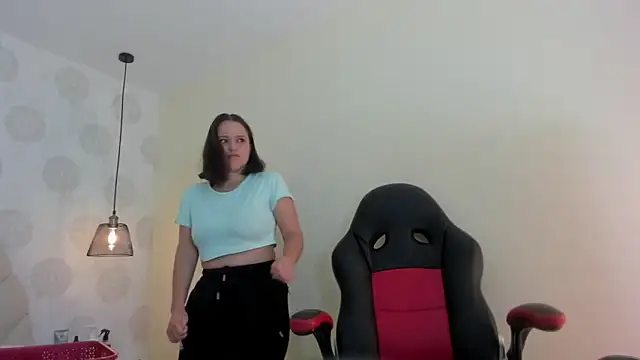 Snapshot of GIANAMILLER6 chatting on 11-22-25, 12:15 GIANAMILLER6 online show from 11-22-25, 12:15