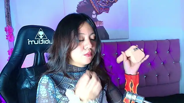 catalina santana20 online show from 11-21-25, 08:51