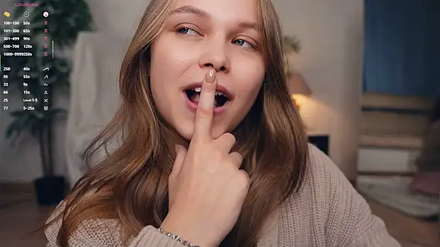 OdellaGillingham online show from 09-16-25, 07:15