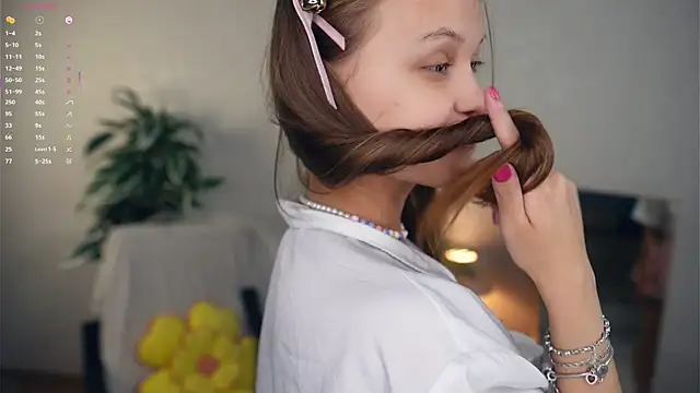 OdellaGillingham online show from 10-16-25, 06:53