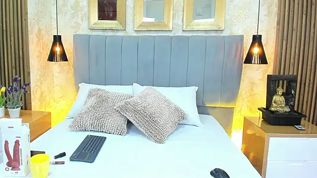 Snapshot of Tifany_boobsgb chatting on 09-15-25, 08:09 Tifany boobsgb online show from 09-15-25, 08:09