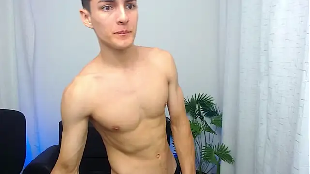 Snapshot of Matiius18 chatting on 12-04-25, 02:37 Matiius18 online show from 12-04-25, 02:37