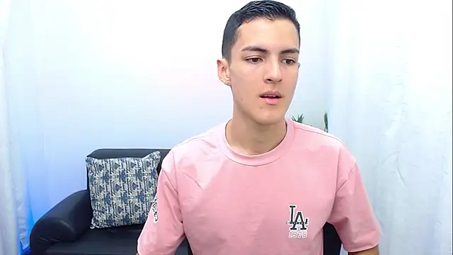 Matiius18 online show from 12-17-25, 02:01