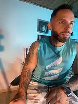 Snapshot of mason_fit chatting on 10-08-25, 04:37 mason fit online show from 10-08-25, 04:37