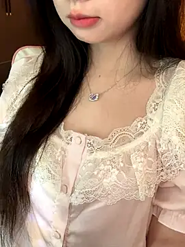 Nana kute20 online show from 10-19-25, 07:42