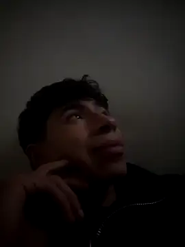 Snapshot of Rolito69 chatting on 09-17-25, 04:03 Rolito69 online show from 09-17-25, 04:03