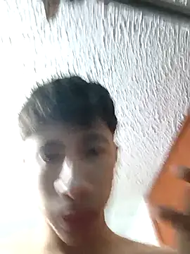 Snapshot of Rolito69 chatting on 10-29-25, 06:20 Rolito69 online show from 10-29-25, 06:20