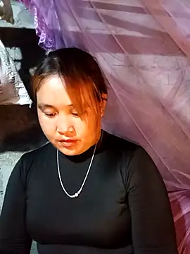 Snapshot of tthun1 chatting on 04-05-26, 01:08 tthun1 online show from 04-05-26, 01:08