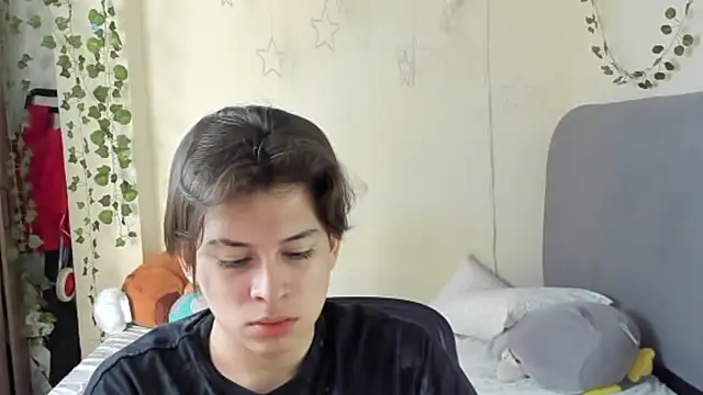 Felix art online show from 09-12-25, 06:52