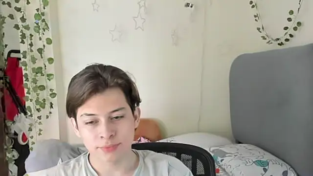 Felix art online show from 09-19-25, 07:03