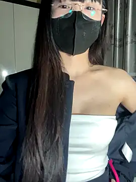 Dior baby online show from 12-22-25, 04:04