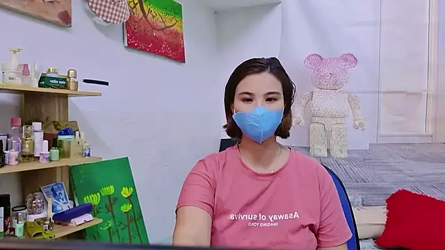 Snapshot of MichiLovely chatting on 09-25-25, 02:21 MichiLovely online show from 09-25-25, 02:21