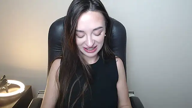 Snapshot of BonnieX_ chatting on 04-19-26, 02:38 BonnieX online show from 04-19-26, 02:38