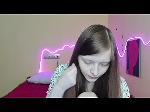 AliceHaris online show from 09-24-25, 01:31