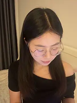 Snapshot of Ella-A9 chatting on 09-11-25, 03:12 Ella-A9 online show from 09-11-25, 03:12