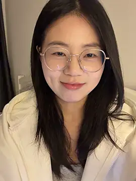 Snapshot of Ella-A9 chatting on 09-22-25, 03:03 Ella-A9 online show from 09-22-25, 03:03