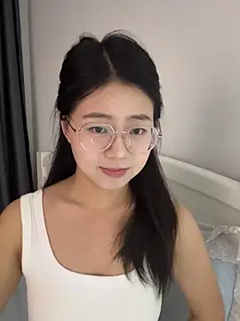 Snapshot of Ella-A9 chatting on 09-26-25, 02:43 Ella-A9 online show from 09-26-25, 02:43