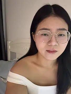 Snapshot of Ella-A9 chatting on 09-27-25, 02:55 Ella-A9 online show from 09-27-25, 02:55