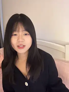 Snapshot of Ella-A9 chatting on 10-14-25, 05:41 Ella-A9 online show from 10-14-25, 05:41