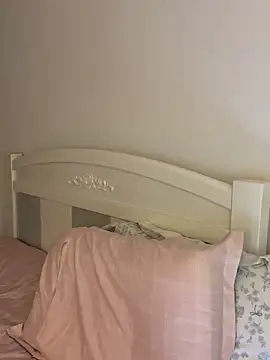 Snapshot of Ella-A9 chatting on 11-19-25, 03:12 Ella-A9 online show from 11-19-25, 03:12