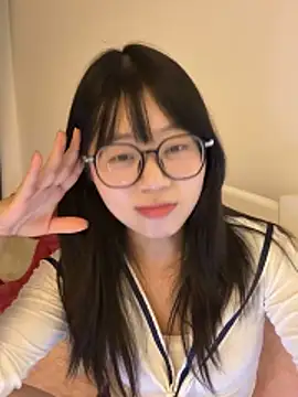 Snapshot of Ella-A9 chatting on 11-30-25, 03:27 Ella-A9 online show from 11-30-25, 03:27