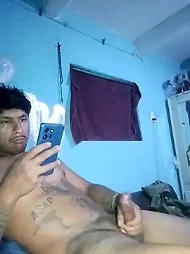 Snapshot of negromaussm chatting on 10-20-25, 01:06 negromaussm online show from 10-20-25, 01:06