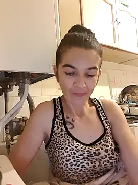 alinaalinutzq online show from 11-29-25, 08:45