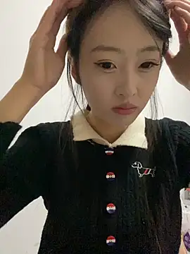 MengMeng0515 online show from 11-19-25, 10:48