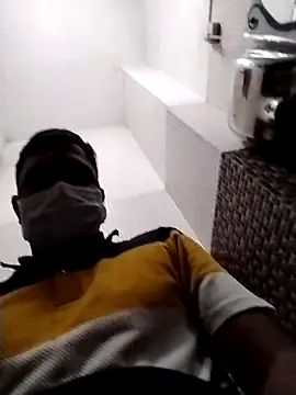 Snapshot of beena01 chatting on 10-11-25, 07:34 beena01 online show from 10-11-25, 07:34