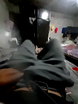 Snapshot of jann1900 chatting on 11-26-25, 03:07 jann1900 online show from 11-26-25, 03:07