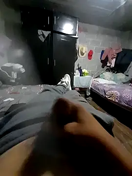 Snapshot of jann1900 chatting on 12-01-25, 12:04 jann1900 online show from 12-01-25, 12:04