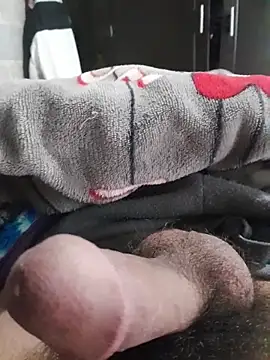 Snapshot of jann1900 chatting on 12-15-25, 03:27 jann1900 online show from 12-15-25, 03:27