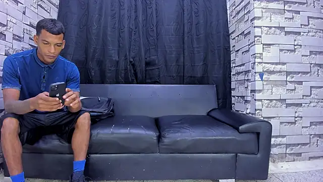 Crazy Cult Sex online show from 11-15-25, 01:18