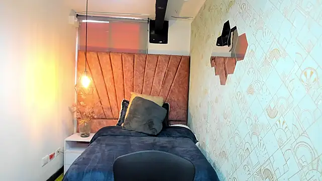 Kiara Cruz   online show from 02-19-26, 08:38