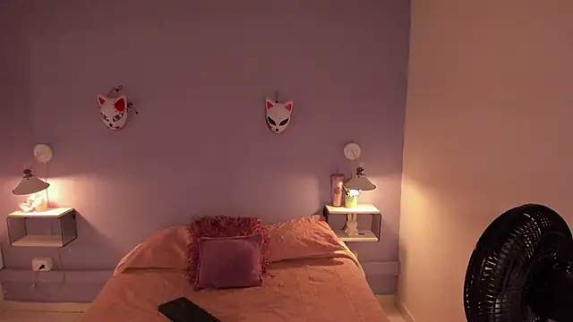 Zoe Lynch  online show from 09-23-25, 11:46