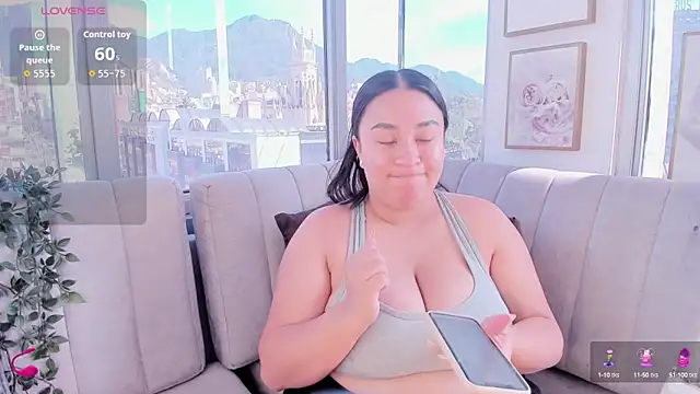 Zoey thompson online show from 09-25-25, 07:17