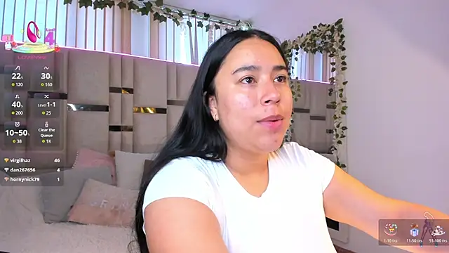 Snapshot of Zoey_thompson chatting on 02-21-26, 08:43 Zoey thompson online show from 02-21-26, 08:43