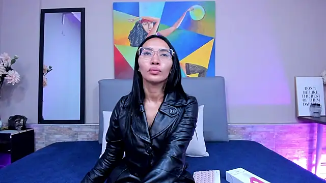 lucyy liiuu online show from 09-10-25, 01:00