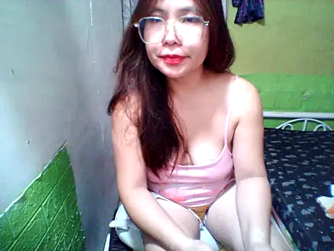 Snapshot of Bianca0516 chatting on 06-13-26, 10:13 Bianca0516 online show from 06-13-26, 10:13