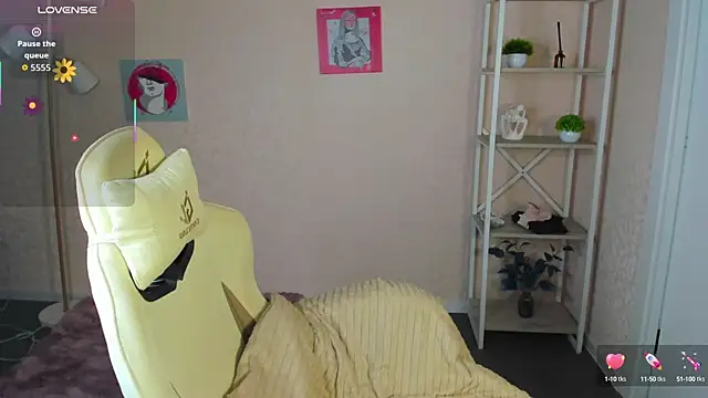 R0cket bunny online show from 09-19-25, 12:02