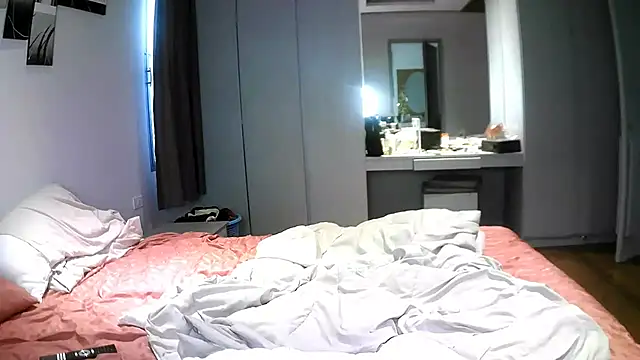 Snapshot of TiaDoll chatting on 10-23-25, 07:51 TiaDoll online show from 10-23-25, 07:51