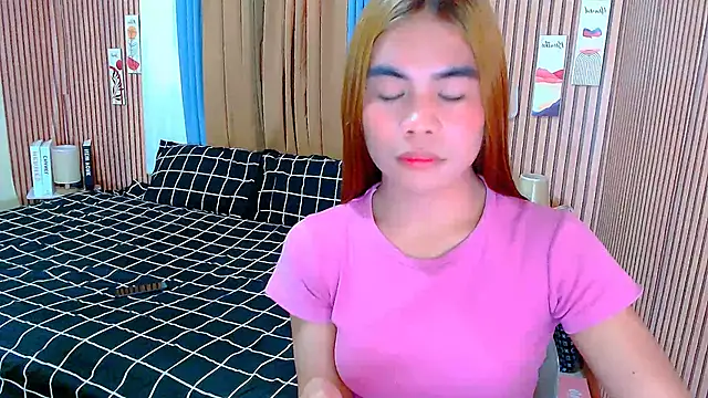 Snapshot of mikhaylahanderson chatting on 11-22-25, 04:44 mikhaylahanderson online show from 11-22-25, 04:44