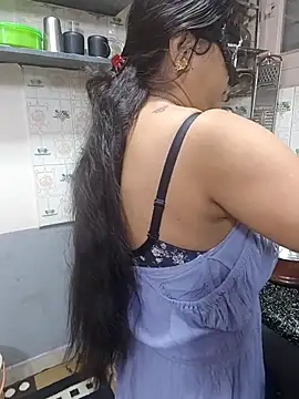 Queen Nightt online show from 10-08-25, 03:59