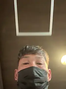 Snapshot of usu0130 chatting on 09-10-25, 02:06 usu0130 online show from 09-10-25, 02:06