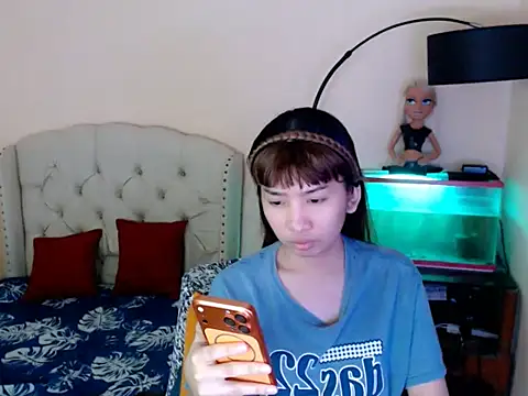 ShantalFoxxy  online show from 02-20-26, 06:26