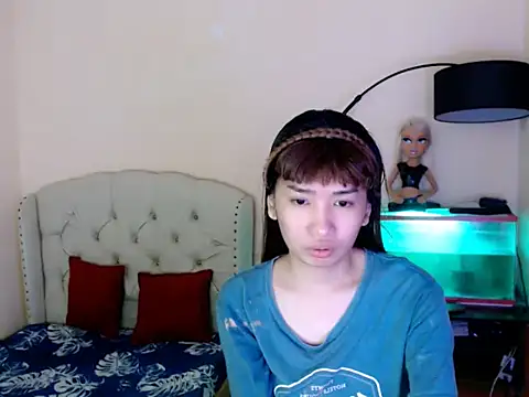 ShantalFoxxy  online show from 03-10-26, 12:54